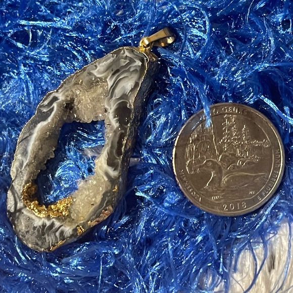 Agate geode vtg necklace Gold plated paint - Picture 2 of 4